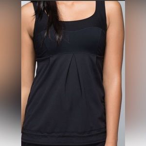 Lululemon Elevate tank top, size 8.